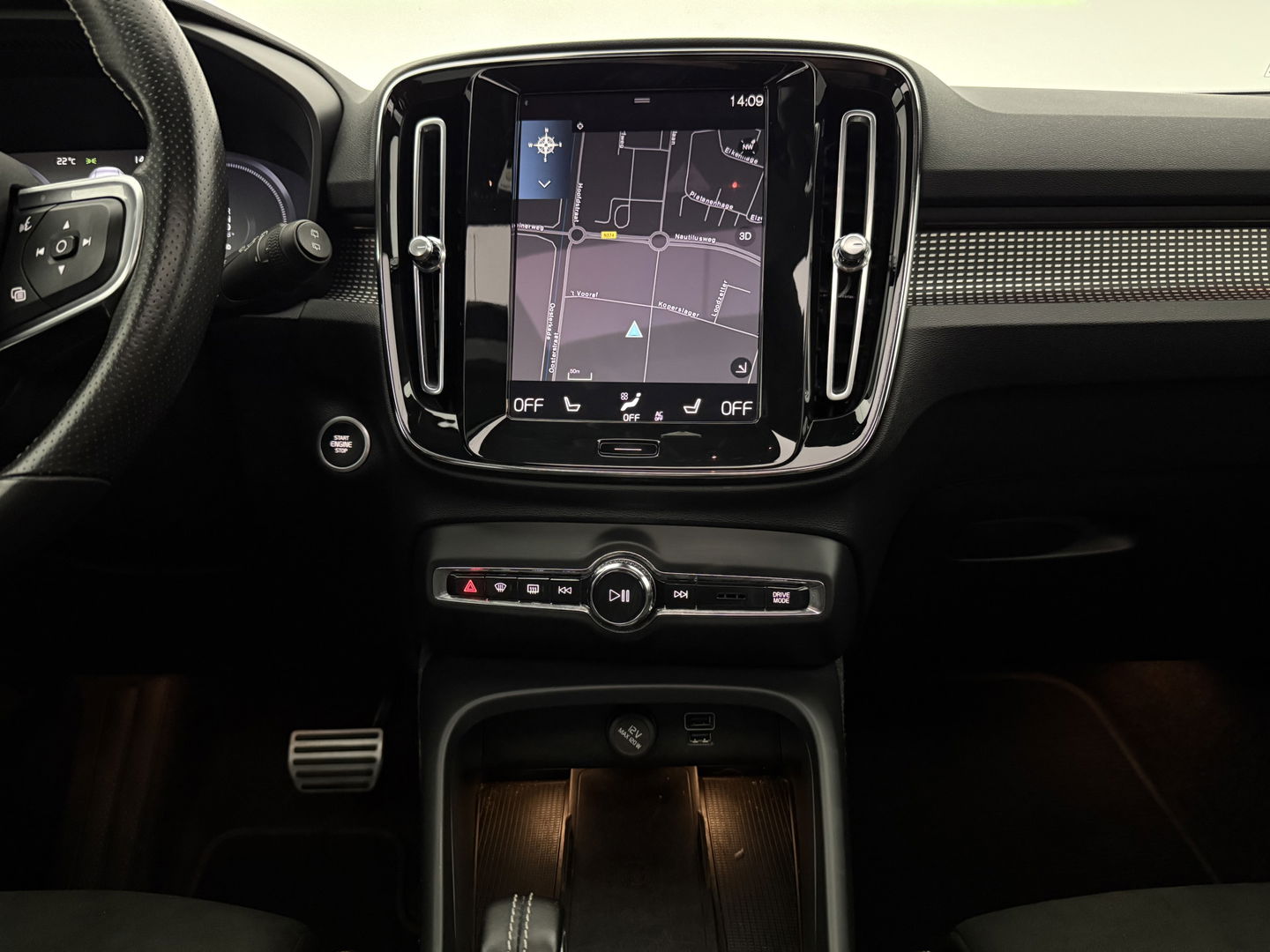 Volvo XC40 1.5 T4 Recharge R-Design | Pano | H&K | LED | Memory | Virtual | Stuur/Stoelverw l Camera | Carplay