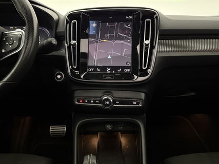 Volvo XC40 1.5 T4 Recharge R-Design | Panoramadak | Harman/Kardon | LED | Memory Seats | Virtual Cockpit | Camera | Carplay
