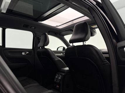 Volvo XC40 1.5 T4 Recharge R-Design | Panoramadak | Harman/Kardon | LED | Memory Seats | Virtual Cockpit | Camera | Carplay