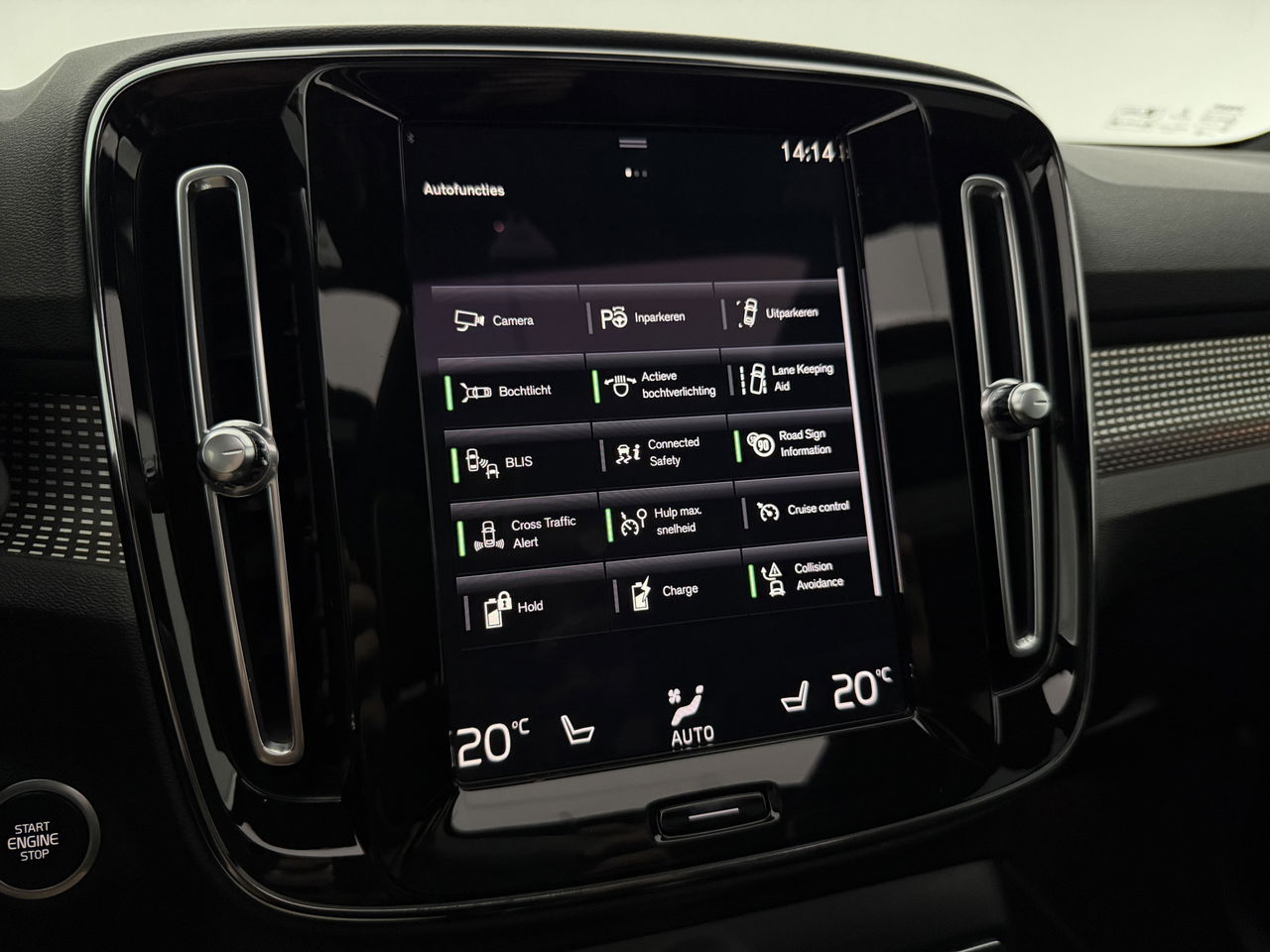 Volvo XC40 1.5 T4 Recharge R-Design | Panoramadak | Harman/Kardon | LED | Memory Seats | Virtual Cockpit | Camera | Carplay