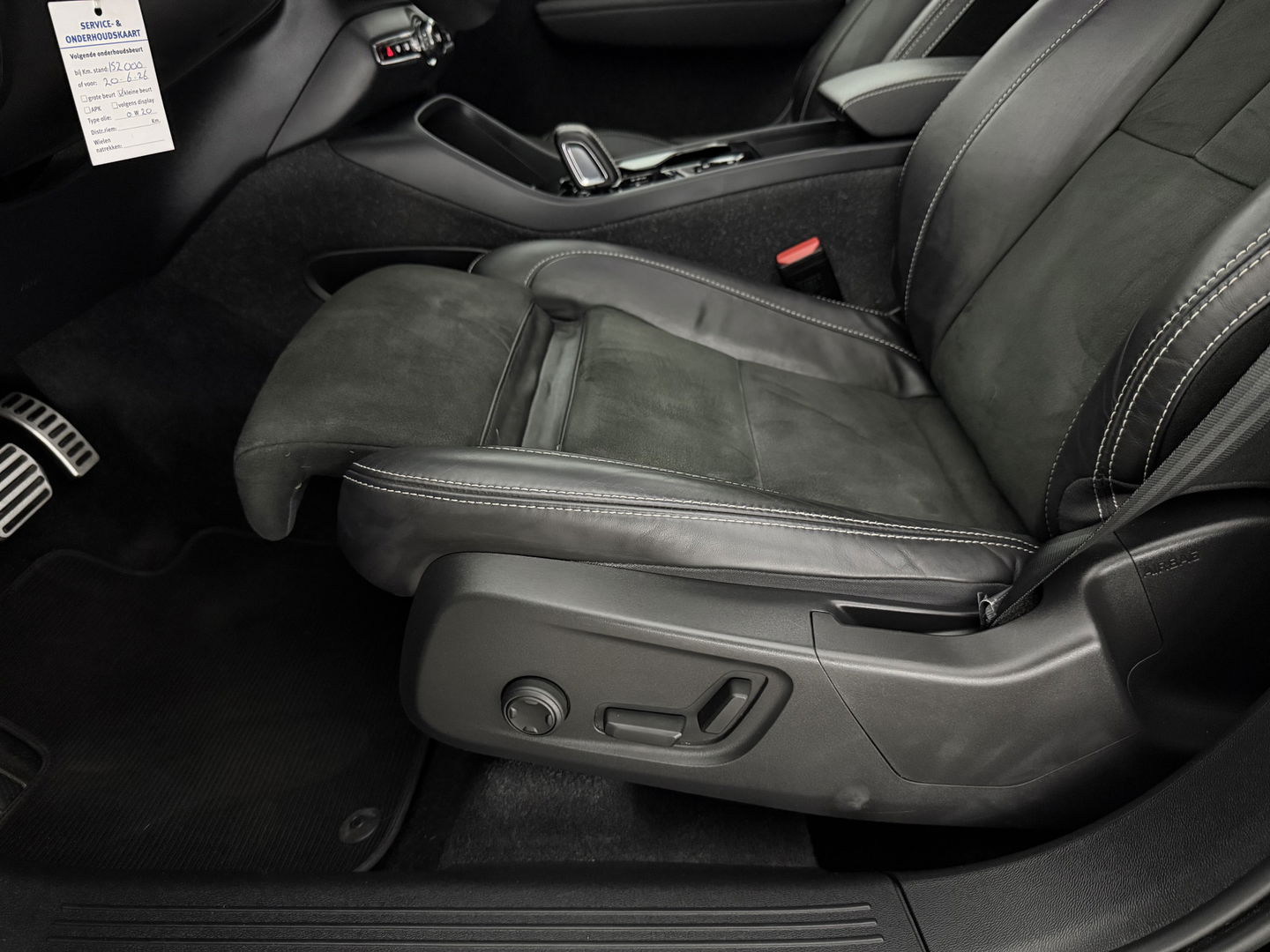 Volvo XC40 1.5 T4 Recharge R-Design | Pano | H&K | LED | Memory | Virtual | Stuur/Stoelverw l Camera | Carplay