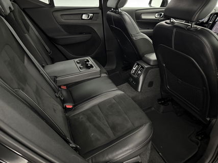 Volvo XC40 1.5 T4 Recharge R-Design | Panoramadak | Harman/Kardon | LED | Memory Seats | Virtual Cockpit | Camera | Carplay