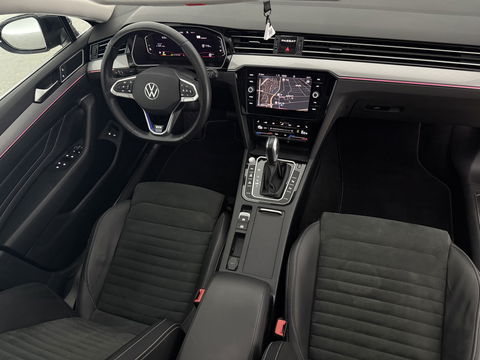 Volkswagen Passat Variant 1.4 TSI PHEV GTE | 231PK | Pano l | LED | Sfeerverl. | Trekh. | Camera | Virtual | Adaptive Cruise | Carplay l Stoelverw.