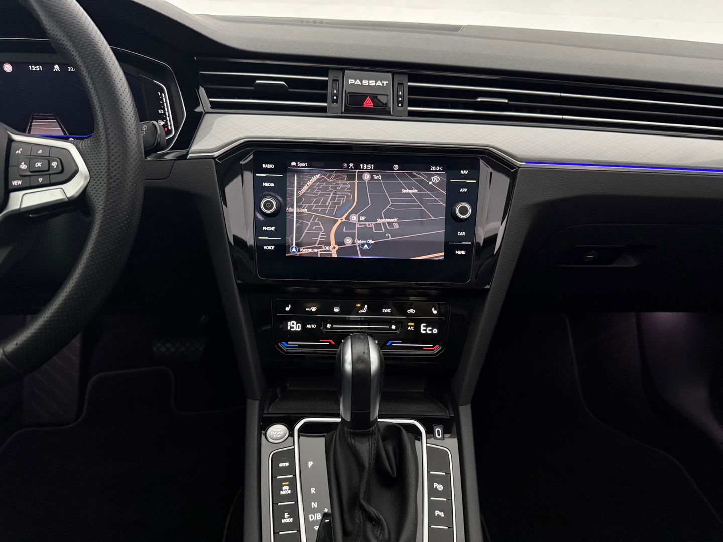 Volkswagen Passat Variant 1.4 TSI PHEV GTE | 231PK | Pano l | LED | Sfeerverl. | Trekh. | Camera | Virtual | Adaptive Cruise | Carplay l Stoelverw.