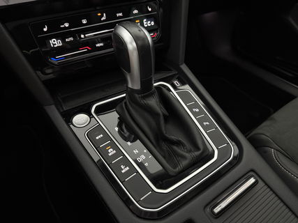 Volkswagen Passat Variant 1.4 TSI PHEV GTE | 231PK | Panoramadak | LED | Sfeerverl. | Trekhaak | Camera | Virtual Cockpit | Carplay