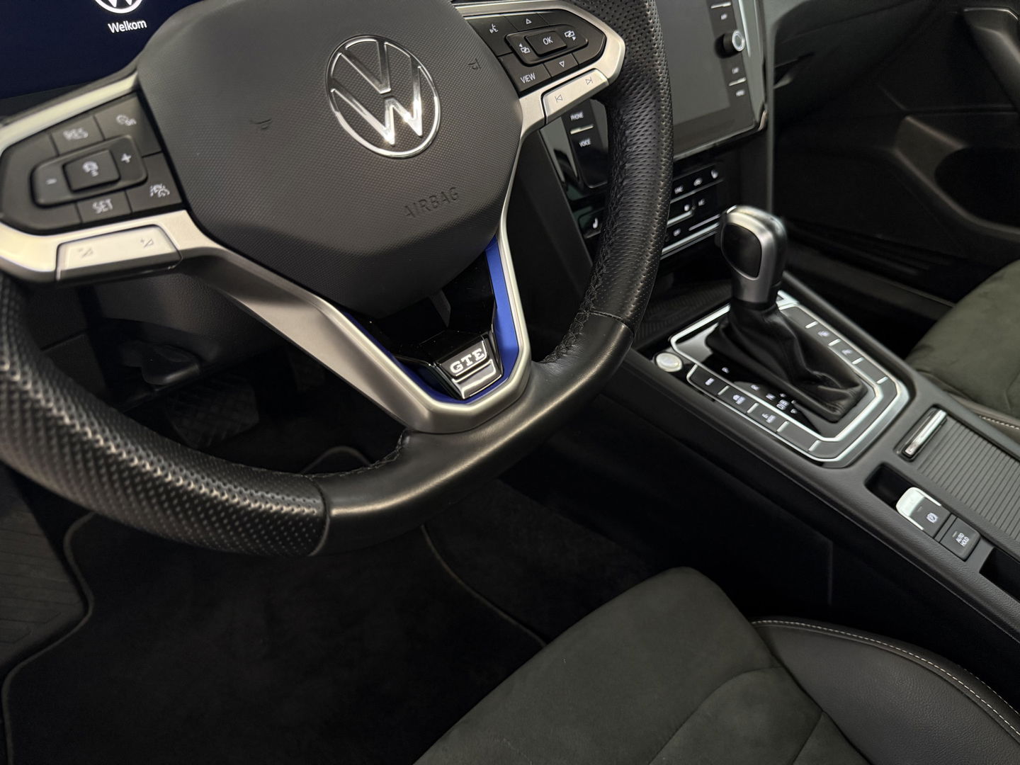 Volkswagen Passat Variant 1.4 TSI PHEV GTE | 231PK | Pano l | LED | Sfeerverl. | Trekh. | Camera | Virtual | Adaptive Cruise | Carplay l Stoelverw.