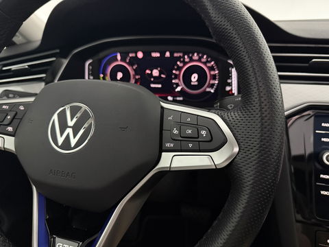 Volkswagen Passat Variant 1.4 TSI PHEV GTE | 231PK | Pano l | LED | Sfeerverl. | Trekh. | Camera | Virtual | Adaptive Cruise | Carplay l Stoelverw.