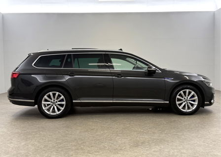 Volkswagen Passat Variant 1.4 TSI PHEV GTE | 231PK | Panoramadak | LED | Sfeerverl. | Trekhaak | Camera | Virtual Cockpit | Carplay