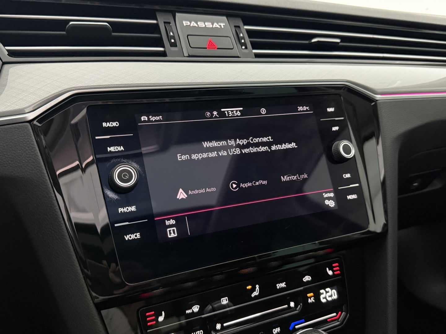 Volkswagen Passat Variant 1.4 TSI PHEV GTE | 231PK | Pano l | LED | Sfeerverl. | Trekh. | Camera | Virtual | Adaptive Cruise | Carplay l Stoelverw.