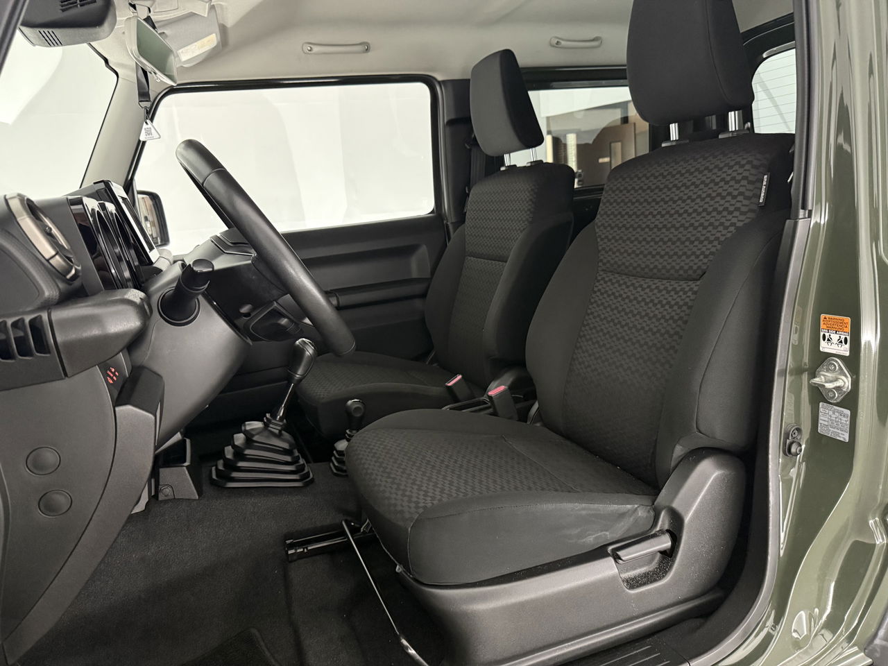 Suzuki Jimny 1.5 Style | 4x4 | AWD | 4 Persoons | Bullbar | Cruise | Navigatie | 15"LMV | Stoelverwarming