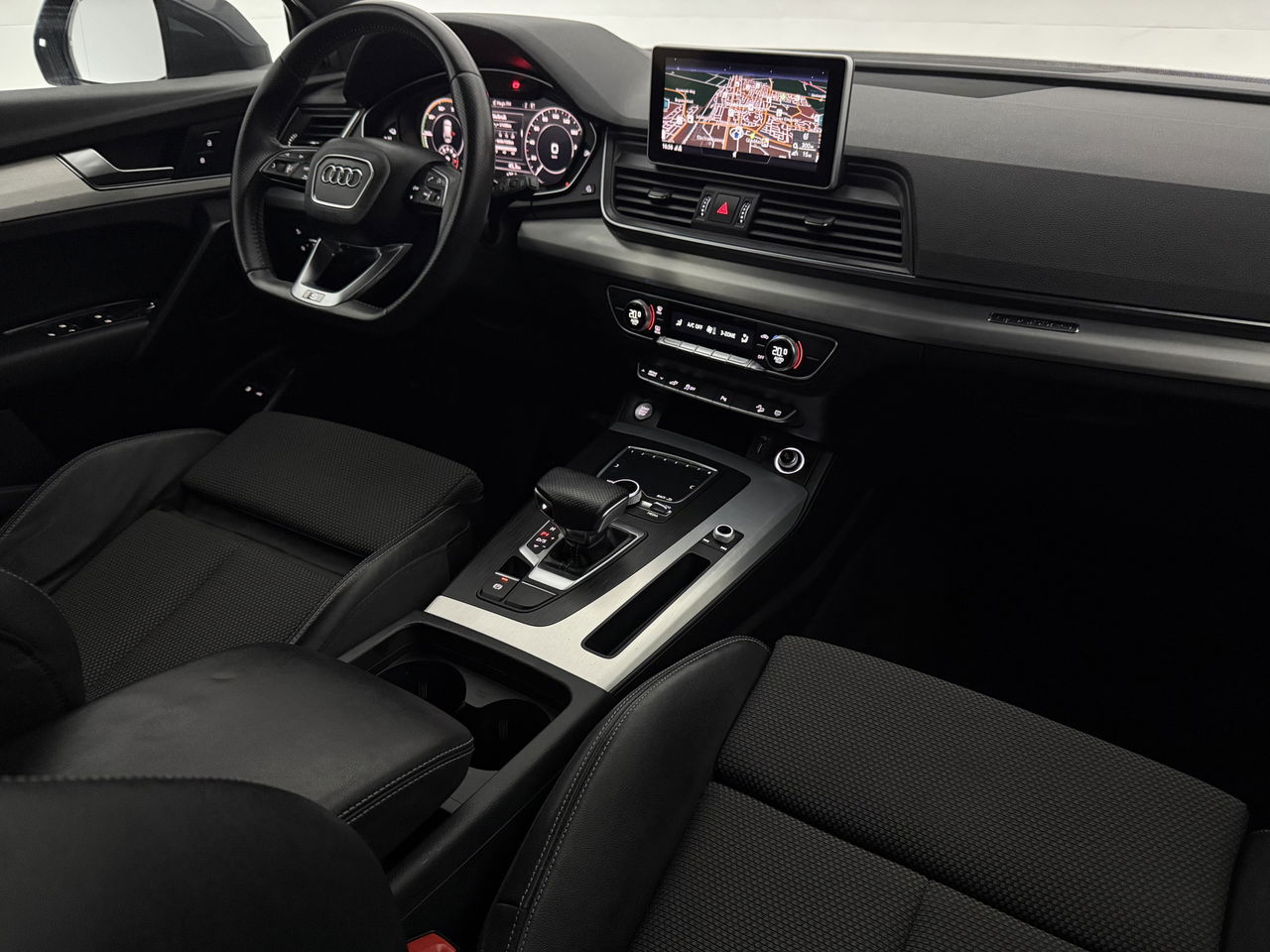 Audi Q5 55 TFSI e Quattro S-line | 327PK | Camera | LED | Virtual Cockpit | Adaptive Cruise | Parkeersens. | 20"LMV