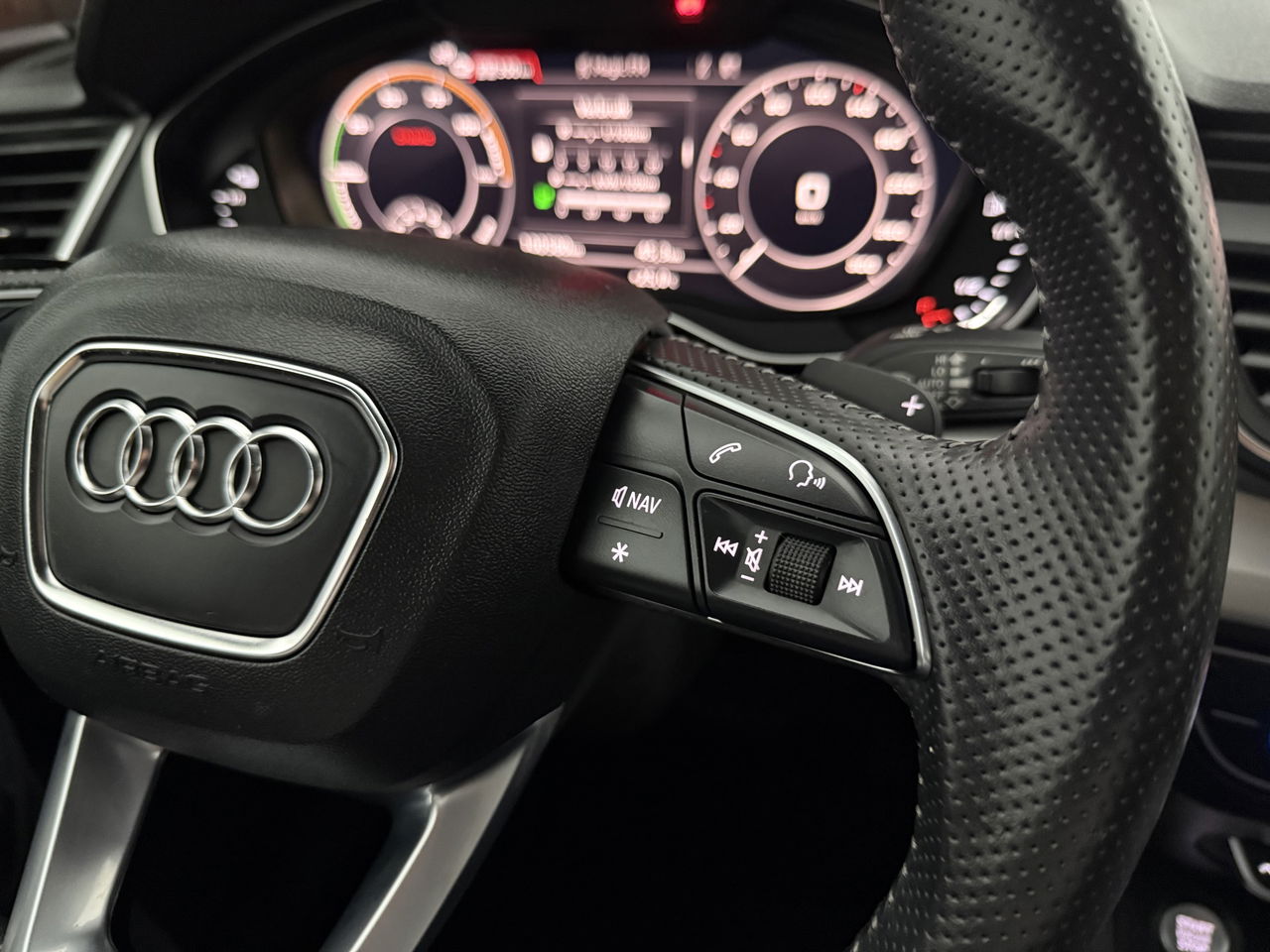 Audi Q5 55 TFSI e Quattro S-line | 327PK | Camera | LED | Virtual Cockpit | Adaptive Cruise | Parkeersens. | 20"LMV