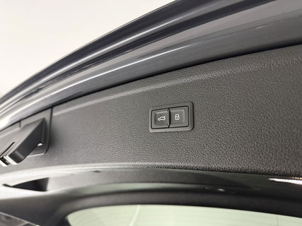 Audi Q5 55 TFSI e Quattro S-line | 327PK | Camera | LED | Virtual Cockpit | Adaptive Cruise | Parkeersens. | 20"LMV