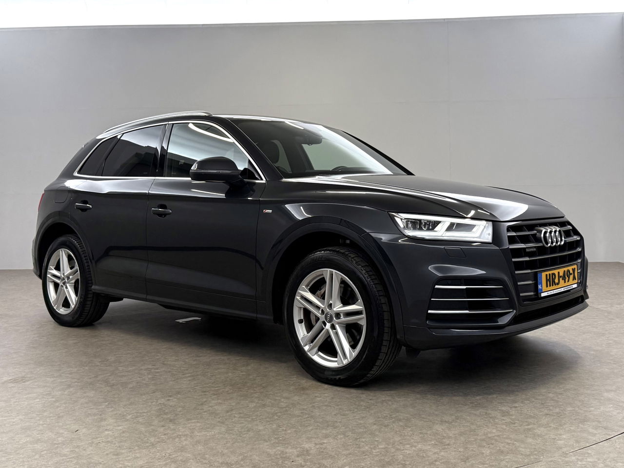 Audi Q5 55 TFSI e Quattro S-line | 327PK | Camera | LED | Virtual Cockpit | Adaptive Cruise | Parkeersens. | 20"LMV