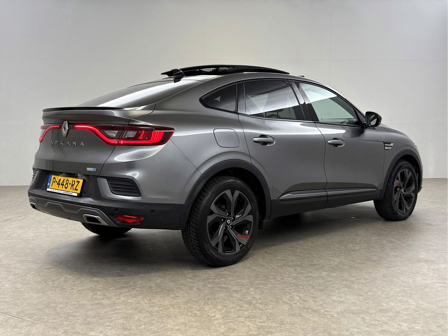 Renault Arkana 1.6 E-Tech Hybrid R.S. Line | Pano | 360° | Virtual | Carplay | LED | Adaptive Cruise | Parkeersens.