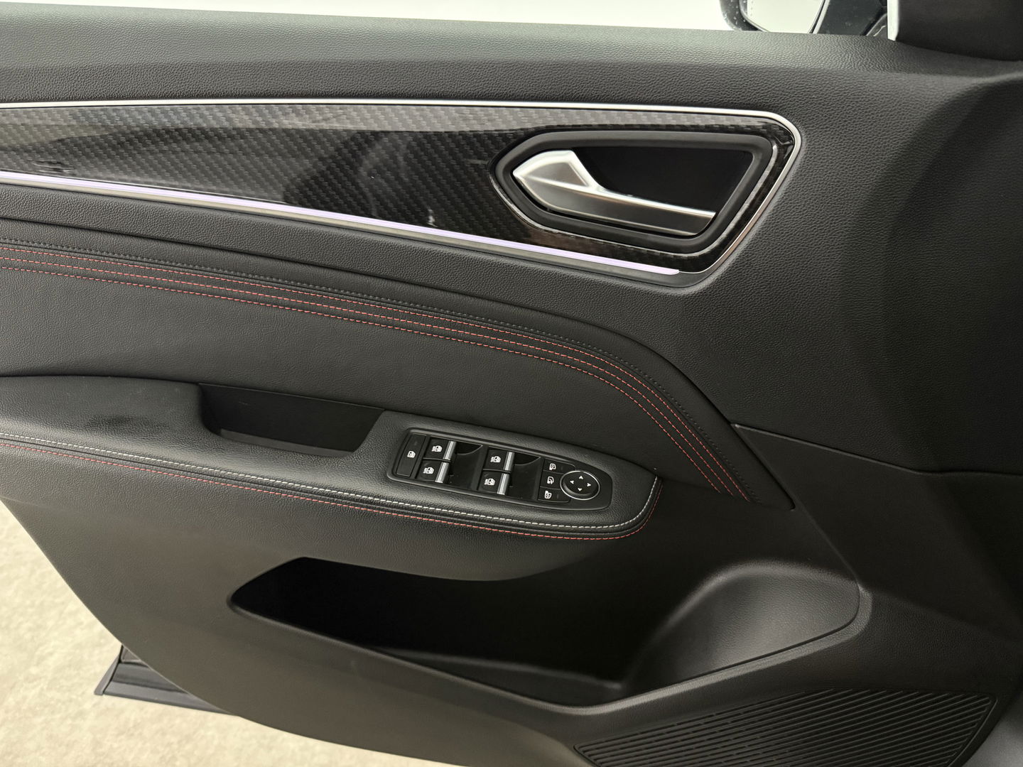 Renault Arkana 1.6 E-Tech Hybrid R.S. Line | Pano | 360° | Virtual | Carplay | LED | Adaptive Cruise | Parkeersens.