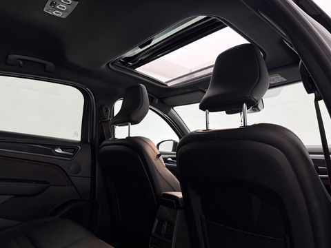 Renault Arkana 1.6 E-Tech Hybrid R.S. Line | Pano | 360° | Virtual | Carplay | LED | Adaptive Cruise | Parkeersens.