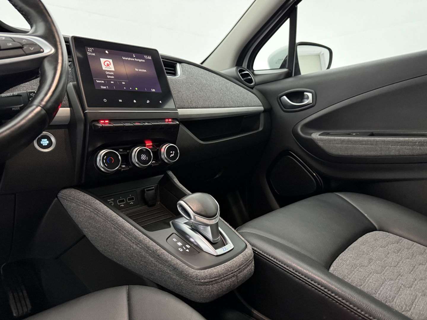 Renault ZOE R110 Life 52 kWh | Huur Accu | Virtual | Carplay | LED | Cruise | Stoel/Stuurverw.