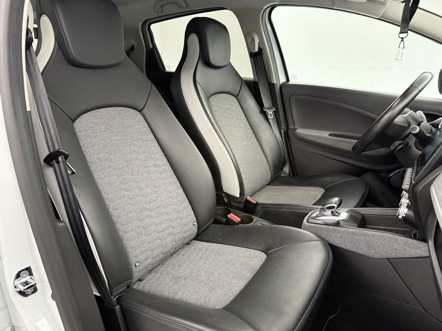 Renault ZOE R110 Life 52 kWh | Huur Accu | Virtual | Carplay | LED | Cruise | Stoel/Stuurverw.