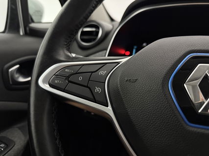 Renault ZOE R110 Life 52 kWh | Huur Accu | Virtual | Carplay | LED | Cruise | Stoel/Stuurverw