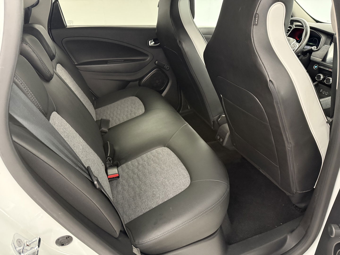 Renault ZOE R110 Life 52 kWh | Huur Accu | Virtual | Carplay | LED | Cruise | Stoel/Stuurverw.
