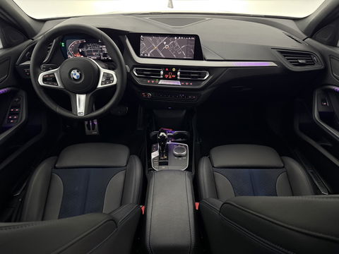 BMW 1-serie 118i M-sport | Sfeerverl. | Virtual | Carplay | Cruise | Parkeersens | LED | NAP