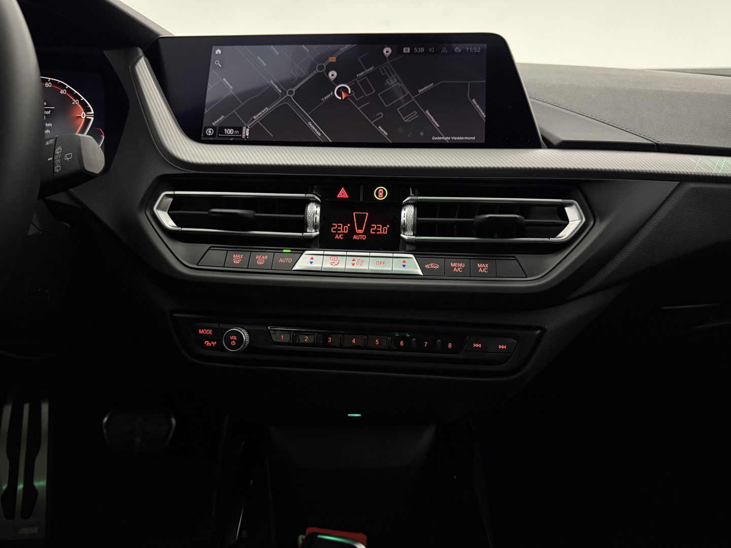 BMW 1-serie 118i M-sport | Sfeerverl. | Virtual | Carplay | Cruise | Parkeersens | LED | NAP