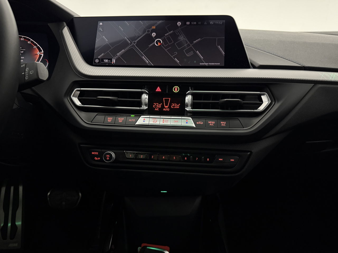 BMW 1-serie 118i M-sport | Sfeerverl. | Virtual | Carplay | Cruise | Parkeersens | LED | NAP