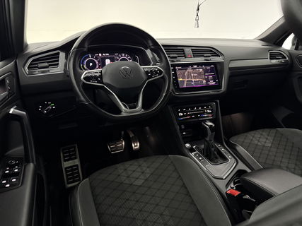 Volkswagen Tiguan 1.4 TSI eHybrid 225PK R-Line | Sfeerverl. | Virtual | 360° | Trekh | IQ Light | Carplay