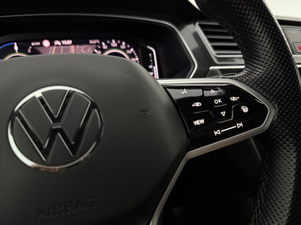 Volkswagen Tiguan 1.4 TSI eHybrid 225PK R-Line | Sfeerverl. | Virtual | 360° | Trekh | IQ Light | Carplay