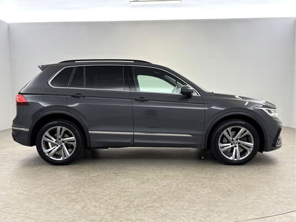 Volkswagen Tiguan 1.4 TSI eHybrid 225PK R-Line | Sfeerverl. | Virtual | 360° | Trekh | IQ Light | Carplay
