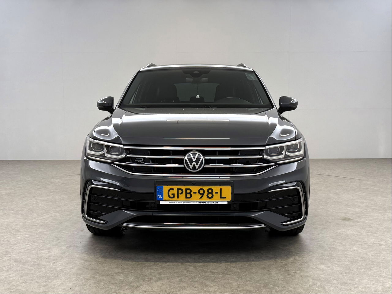 Volkswagen Tiguan 1.4 TSI eHybrid 225PK R-Line | Sfeerverl. | Virtual | 360° | Trekh | IQ Light | Carplay