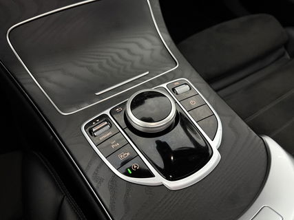Mercedes-Benz C-Klasse 180 AMG | Pano | Virtual | Camera | LED | Cruise | Navigatie | NAP
