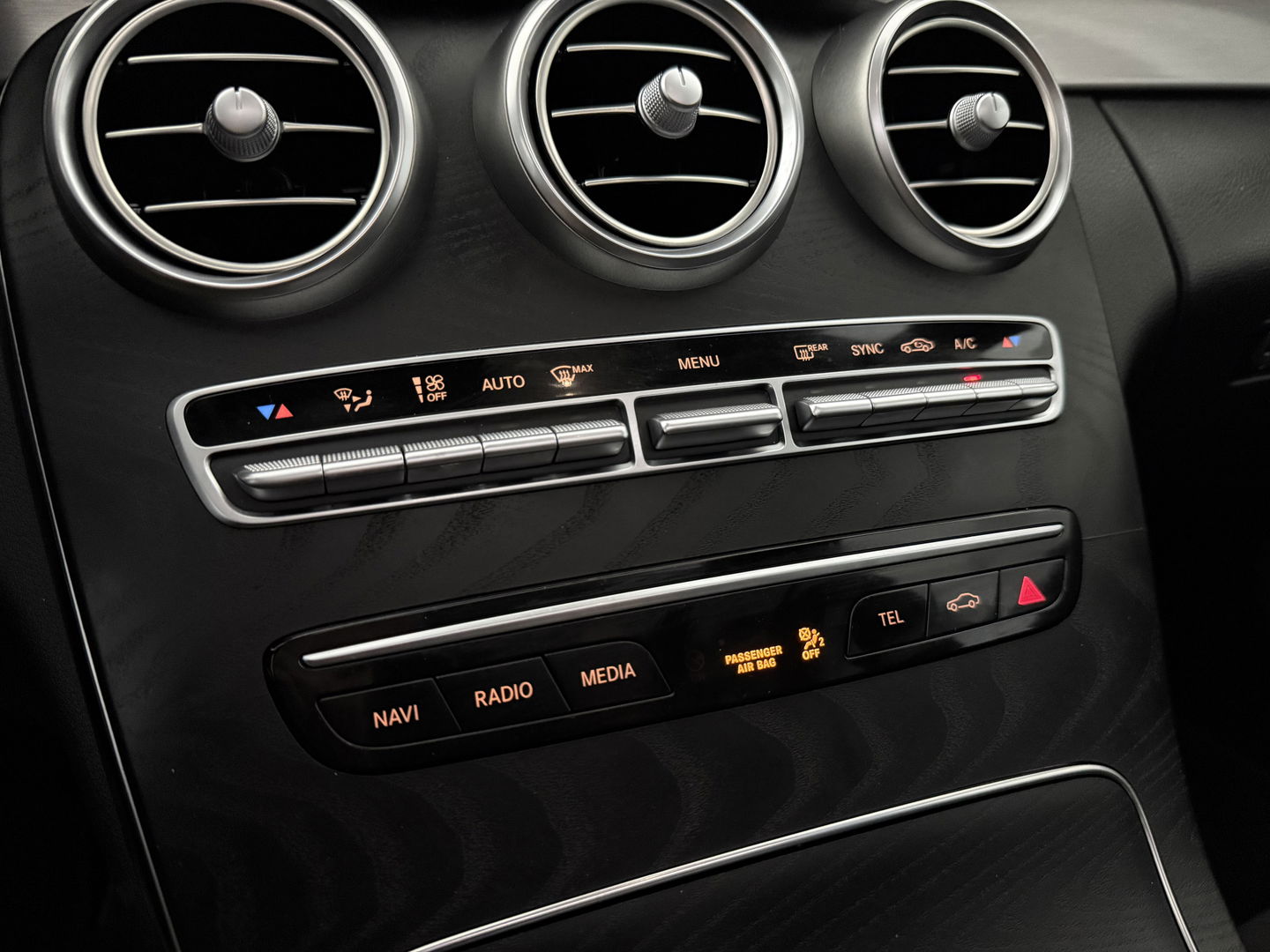 Mercedes-Benz C-Klasse 180 AMG | Pano | Virtual | Camera | LED | Cruise | Navigatie | NAP