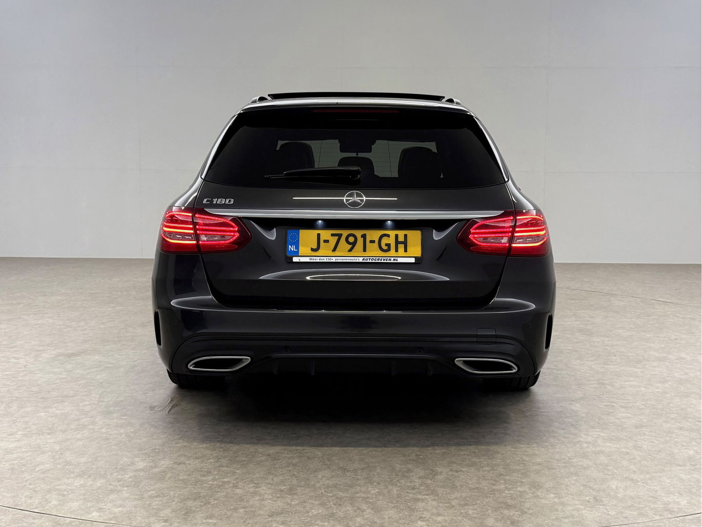 Mercedes-Benz C-Klasse 180 AMG | Pano | Virtual | Camera | LED | Cruise | Navigatie | NAP