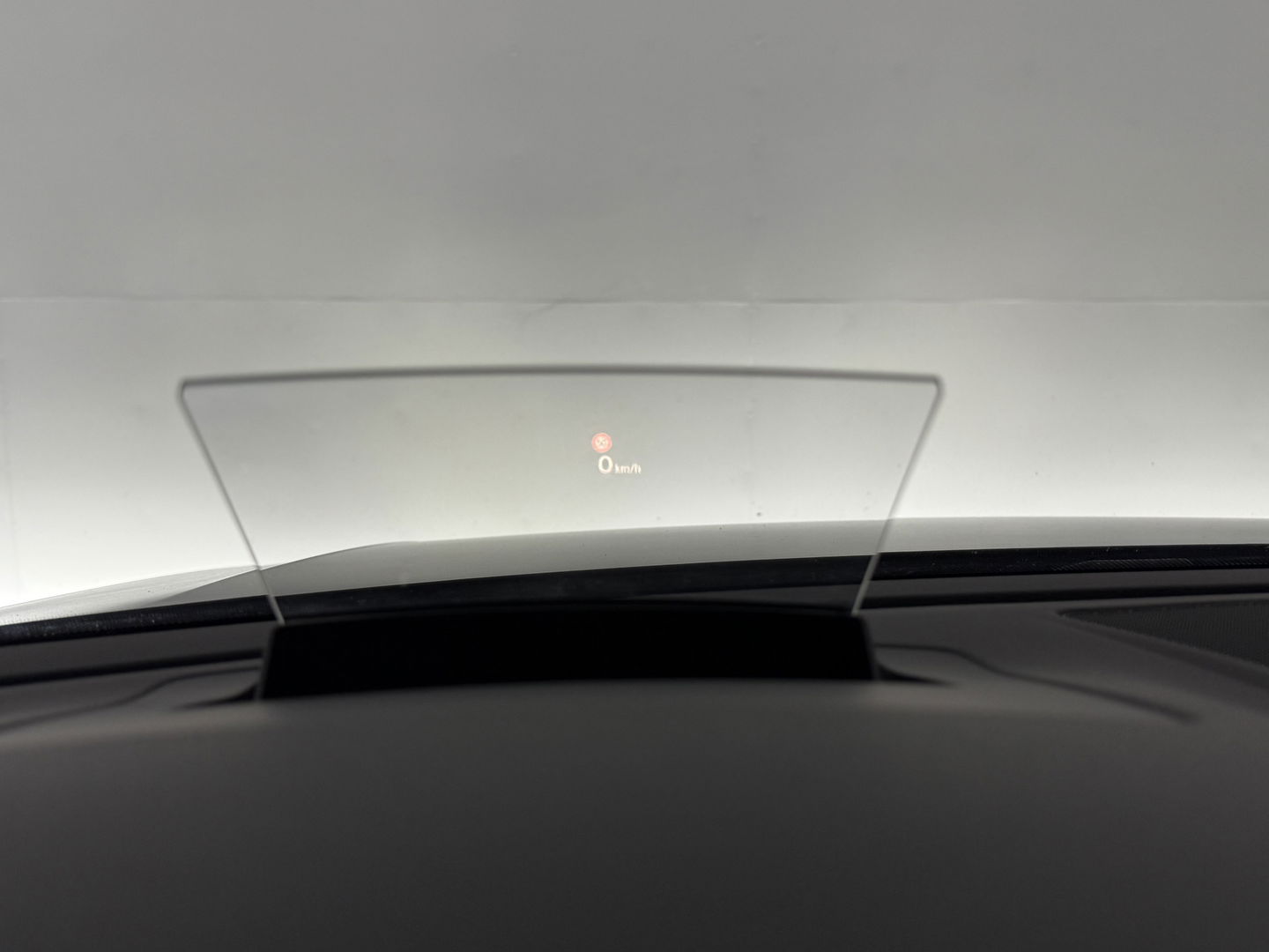 Volkswagen Arteon Shooting Brake 1.4 TSI eHybrid R-Line | Pano | Sfeerverl. | HUD | Virtual | Trekh. | Stoelmassage l LED | Carplay | Camera