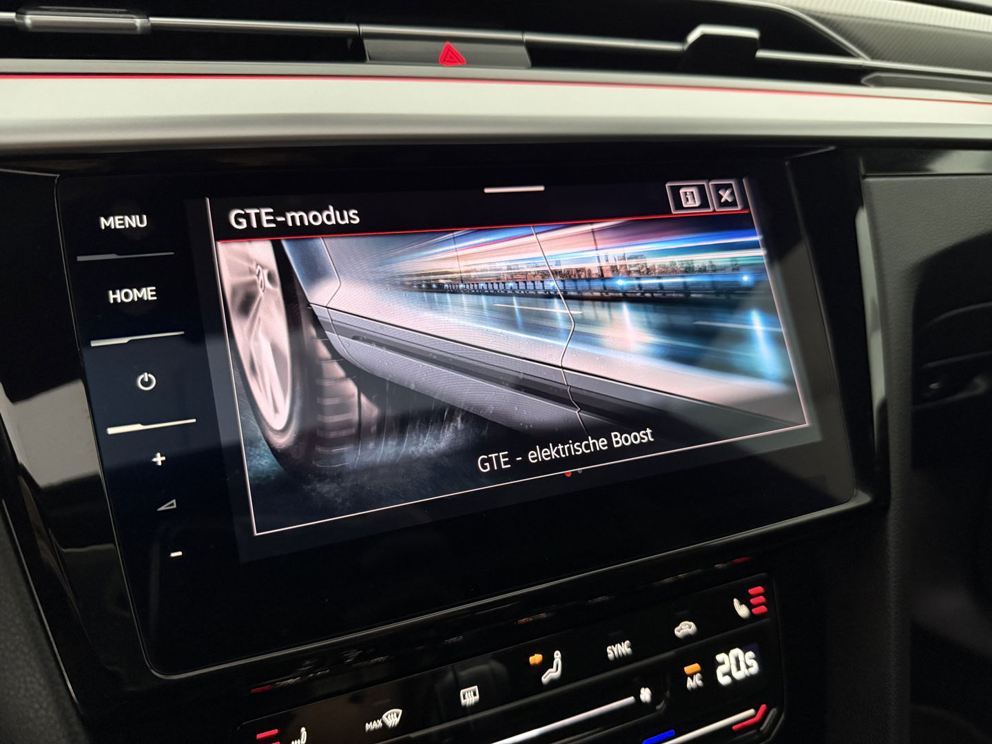 Volkswagen Arteon Shooting Brake 1.4 TSI eHybrid R-Line | Pano | Sfeerverl. | HUD | Virtual | Trekh. | Stoelmassage l LED | Carplay | Camera