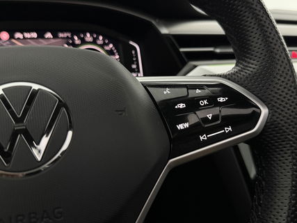 Volkswagen Arteon Shooting Brake 1.4 TSI eHybrid R-Line | Pano | Sfeerverl. | HuD | Virtual | Trekh. | LED | Carplay | Camera