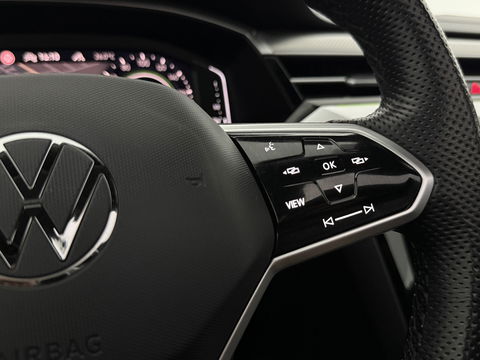 Volkswagen Arteon Shooting Brake 1.4 TSI eHybrid R-Line | Pano | Sfeerverl. | HUD | Virtual | Trekh. | Stoelmassage l LED | Carplay | Camera