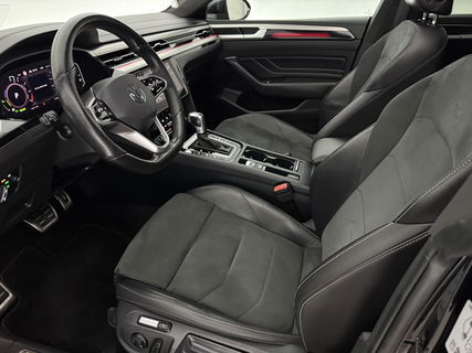 Volkswagen Arteon Shooting Brake 1.4 TSI eHybrid R-Line | Pano | Sfeerverl. | HuD | Virtual | Trekh. | LED | Carplay | Camera