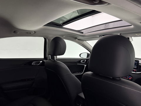 Kia Xceed 1.6 GDi PHEV ExecutiveLine | Pano | Virtual | Trekh | Camera | Carplay | Leder | NAP