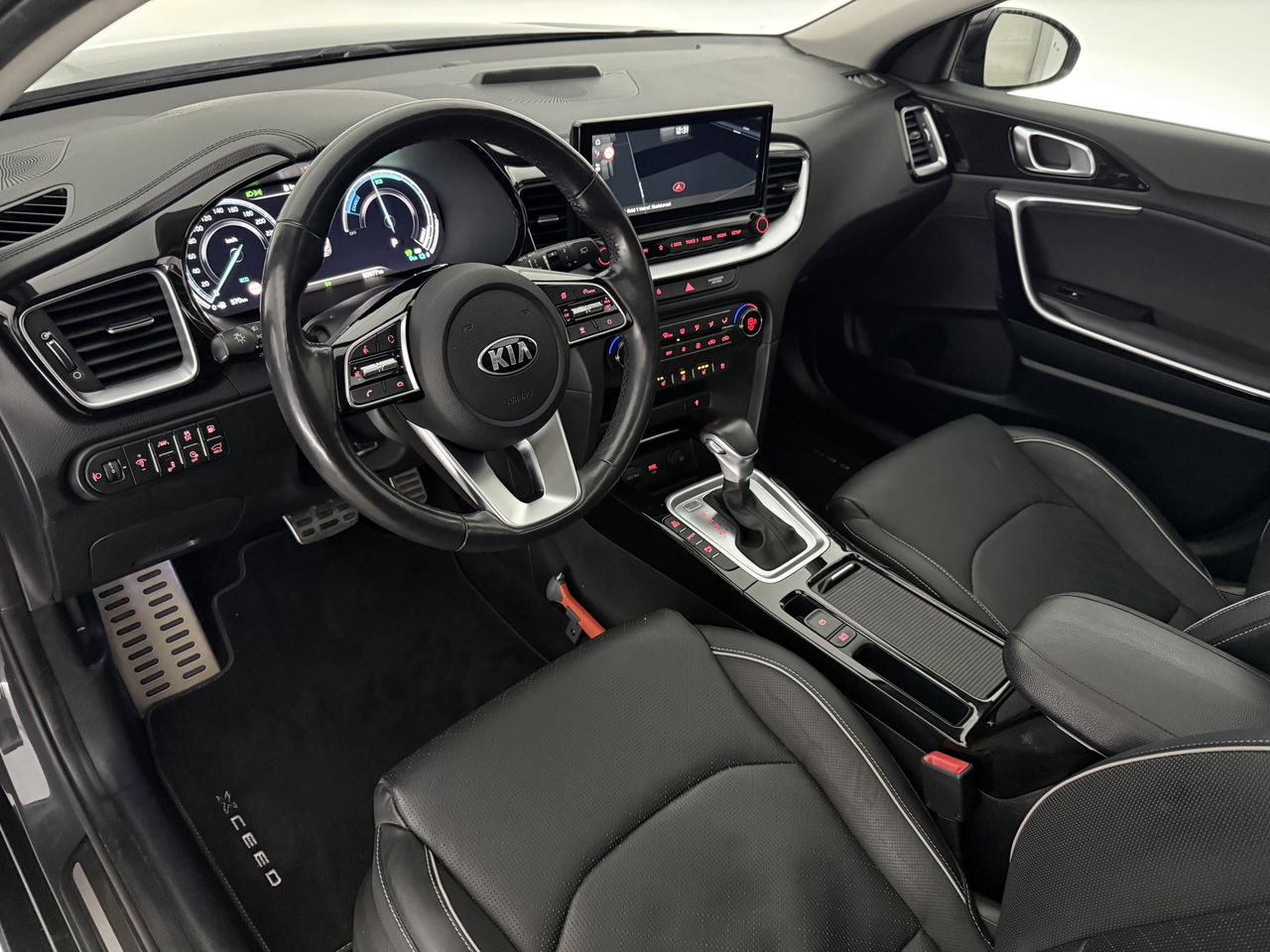 Kia Xceed 1.6 GDi PHEV ExecutiveLine | Pano | Virtual | Trekh | Camera | Carplay | Leder | NAP
