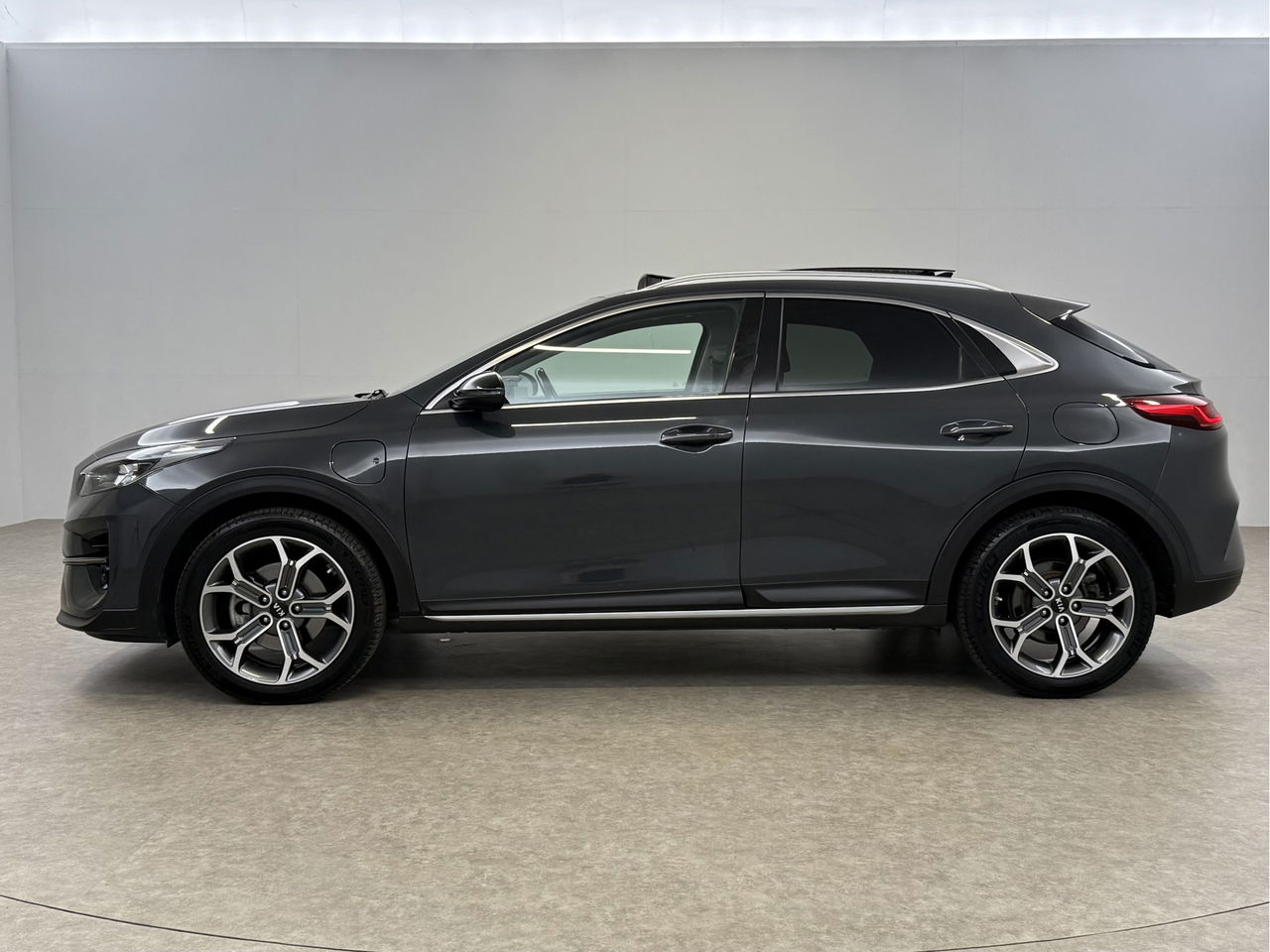 Kia Xceed 1.6 GDi PHEV ExecutiveLine | Pano | Virtual | Trekh | Camera | Carplay | Leder | NAP