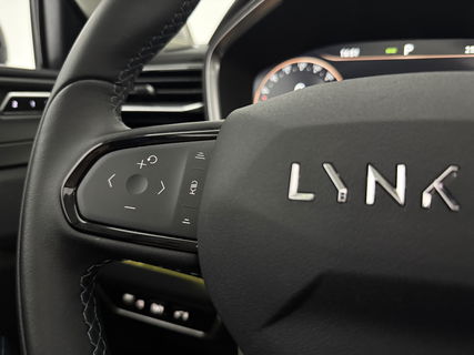 Lynk Co 01 1.5 | Pano | Virtual | 360° | Sfeerver. | Memory | LED | Carplay