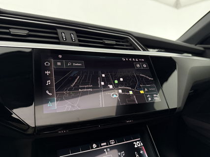 Audi e-tron 55 Quattro S-line 95 kWh | Pano | B&O | Virtual | Sfeerverl. | Trekh | Memory | NAP