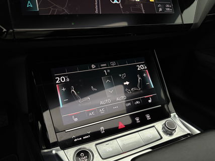 Audi e-tron 55 Quattro S-line 95 kWh | Pano | B&O | Virtual | Sfeerverl. | Trekh | Memory | NAP