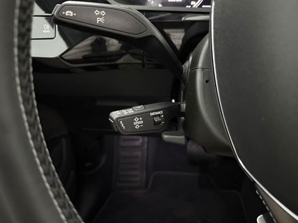 Audi e-tron 55 Quattro S-line 95 kWh | Pano | B&O | Virtual | Sfeerverl. | Trekh | Memory | NAP