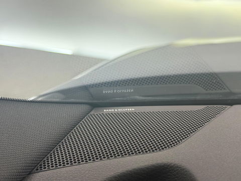 Audi e-tron 55 Quattro S-line 95 kWh | Pano | B&O | Virtual | Sfeerverl. | Trekh | Memory | NAP