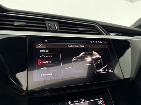 Audi e-tron 55 Quattro S-line 95 kWh | Pano | B&O | Virtual | Sfeerverl. | Trekh | Memory | NAP
