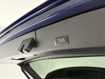 Audi e-tron 55 Quattro S-line 95 kWh | Pano | B&O | Virtual | Sfeerverl. | Trekh | Memory | NAP